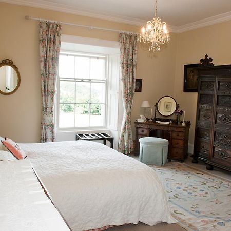 โลห์ บาว เฮาส์ Bed & Breakfast Collinstown  ภายนอก รูปภาพ
